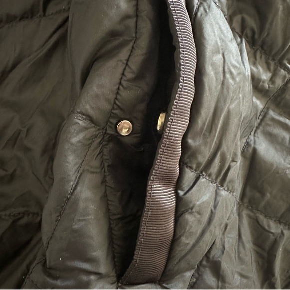 Lululemon ‘The Fluffiest Vest’ (Navy Blue/Cypress Plaid) Reversible Down Vest - Picture 5 of 16